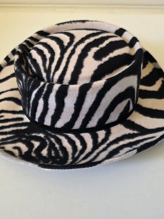 ? Zebra Print Western Hat – Y2K Rodeo Core Statement Piece ?? main image 6